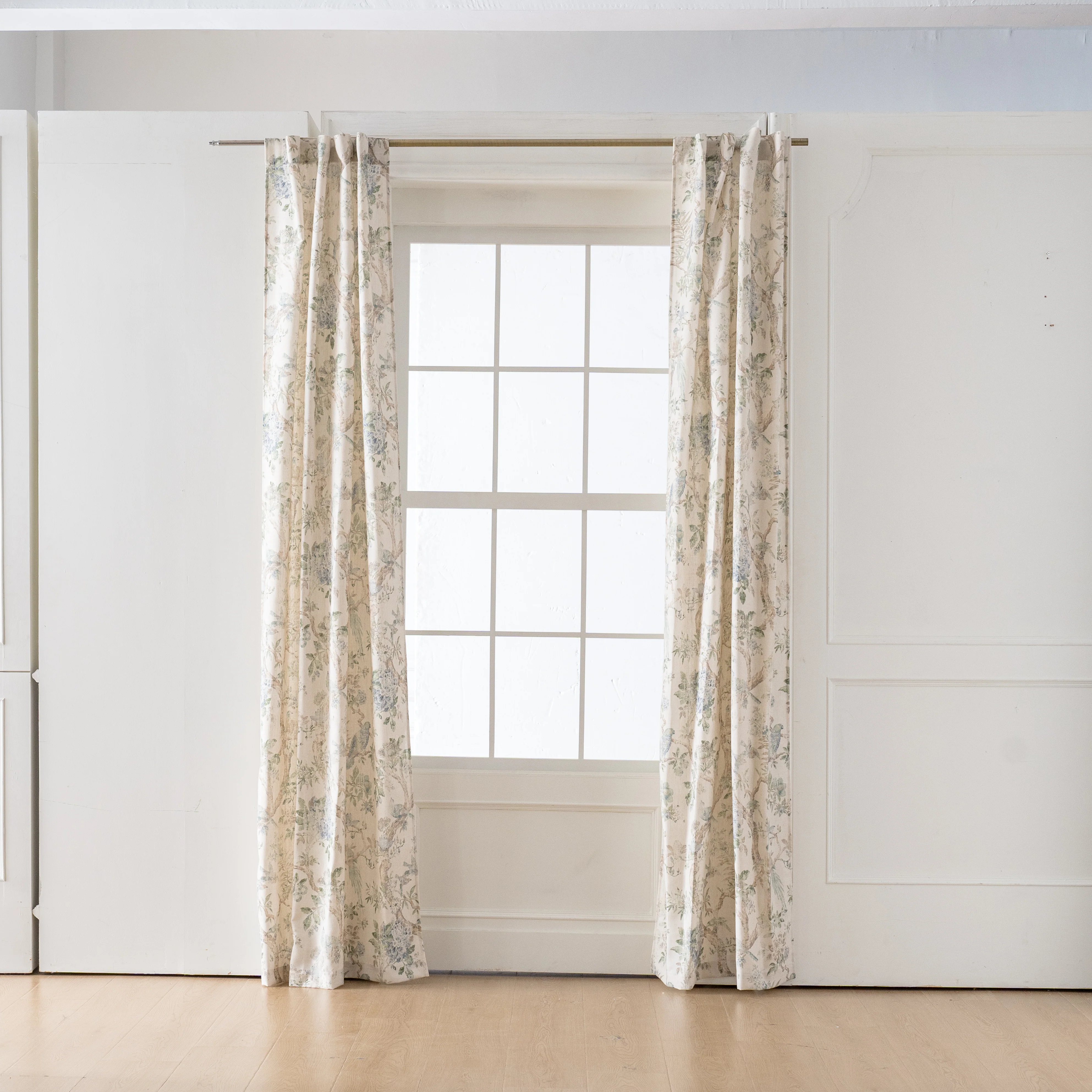 Floral curtains - Image 2