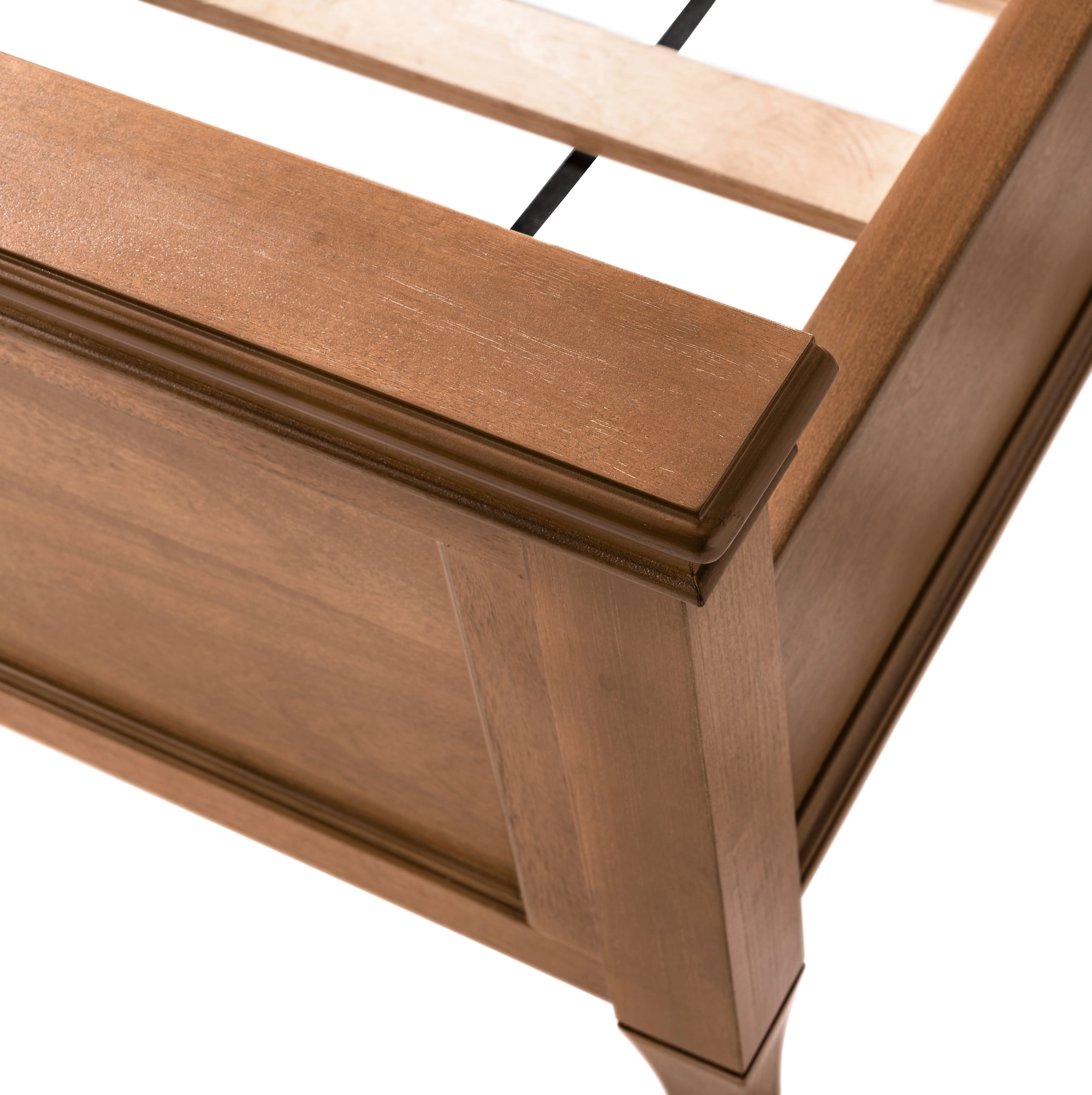 Mornay 3-Piece Transitional Solid Wood Bedroom Bundle with Nightstands - Image 7